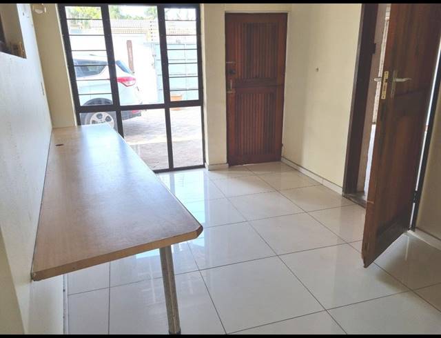 3 BEDROOM FREEHOLD RENTED IN PARK HILL